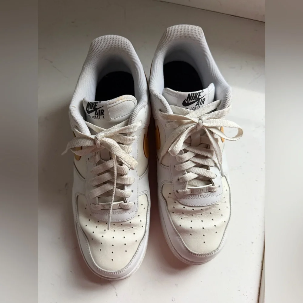 Nike‎ AF1 sz 12 yellow/white